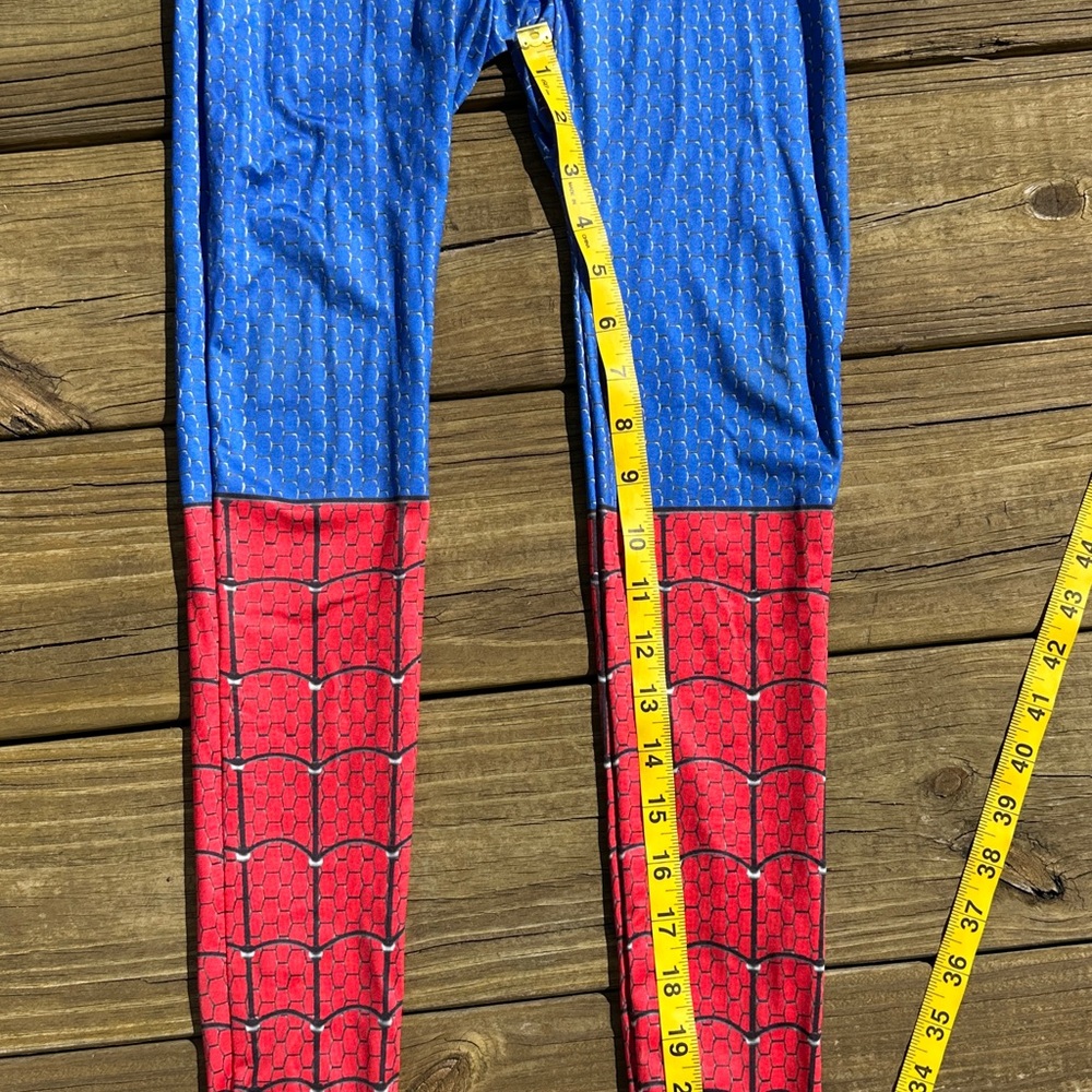 Kids Spider-Man costume, size 5/6 - Picture 7 of 9